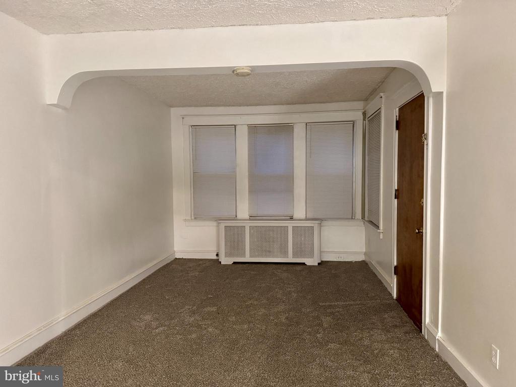 318 W Godfrey Ave