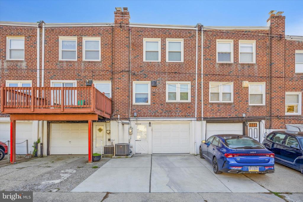 348 KRAMS AVE