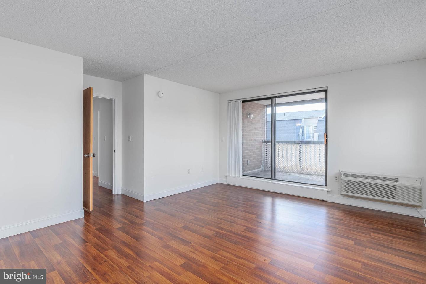 200-10 Lombard St #507