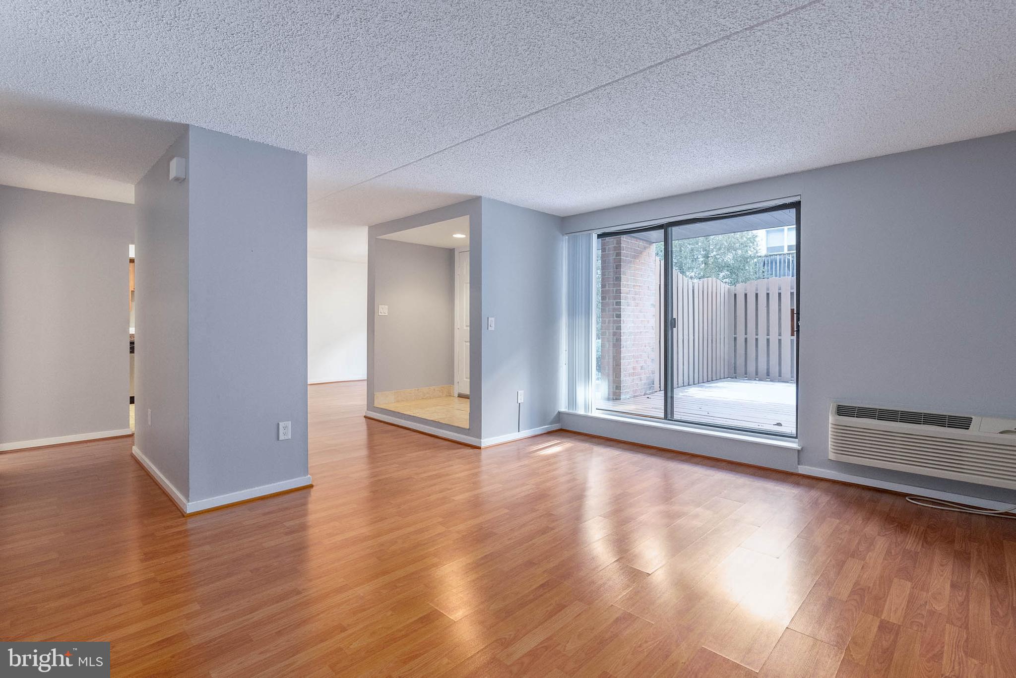 200-10 Lombard St #Gu6