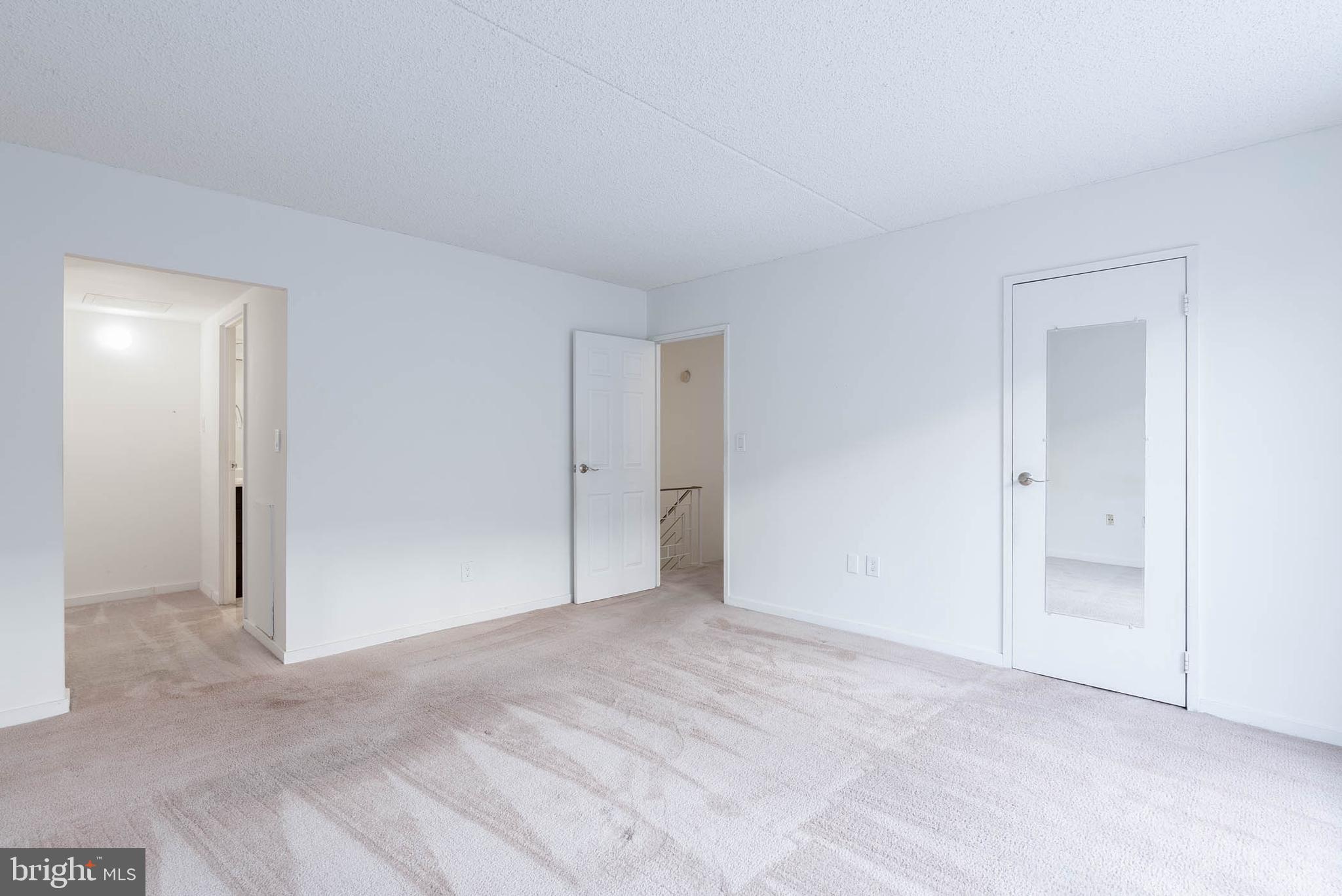 200-10 Lombard St #Gu6