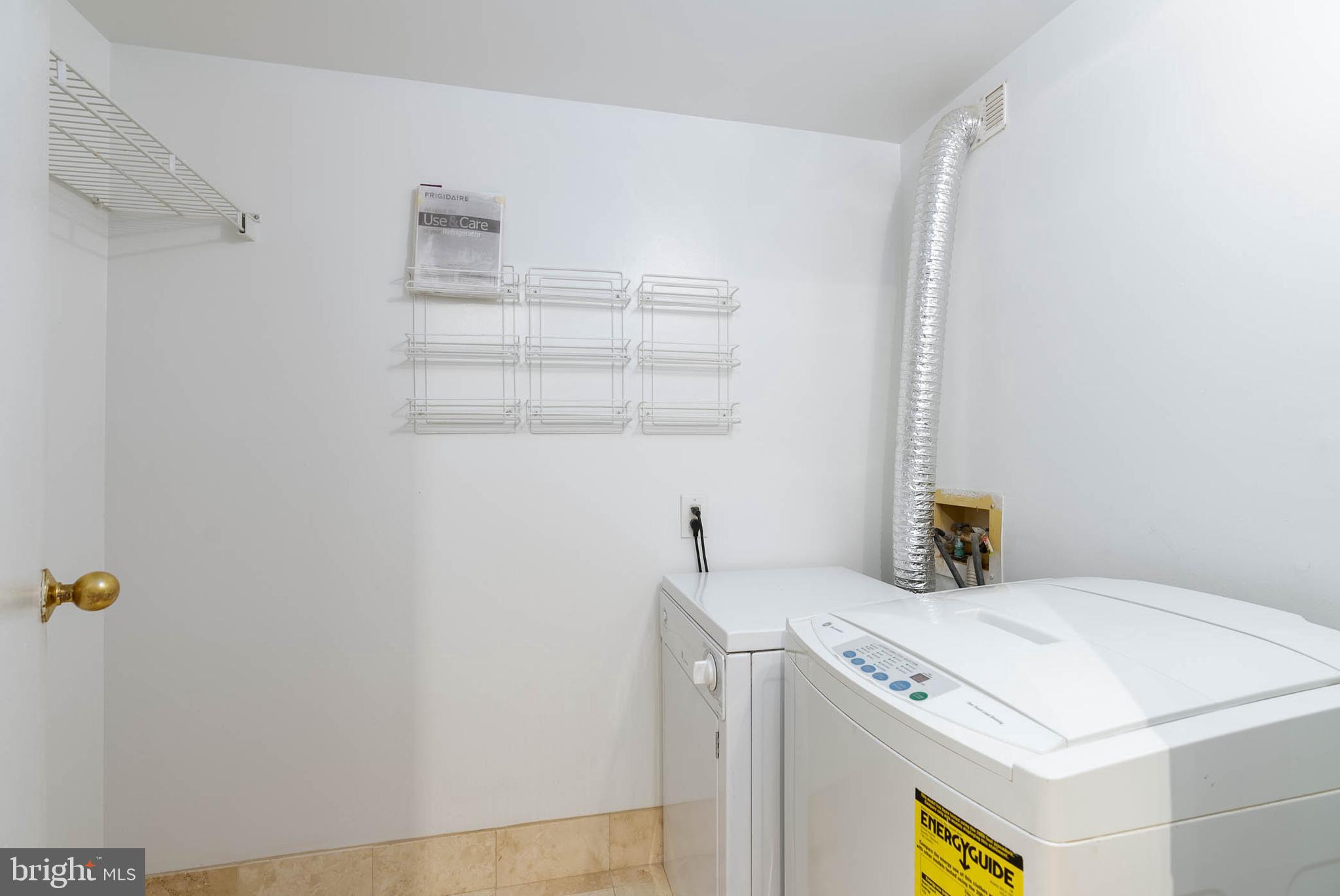 200-10 Lombard St #Gu6