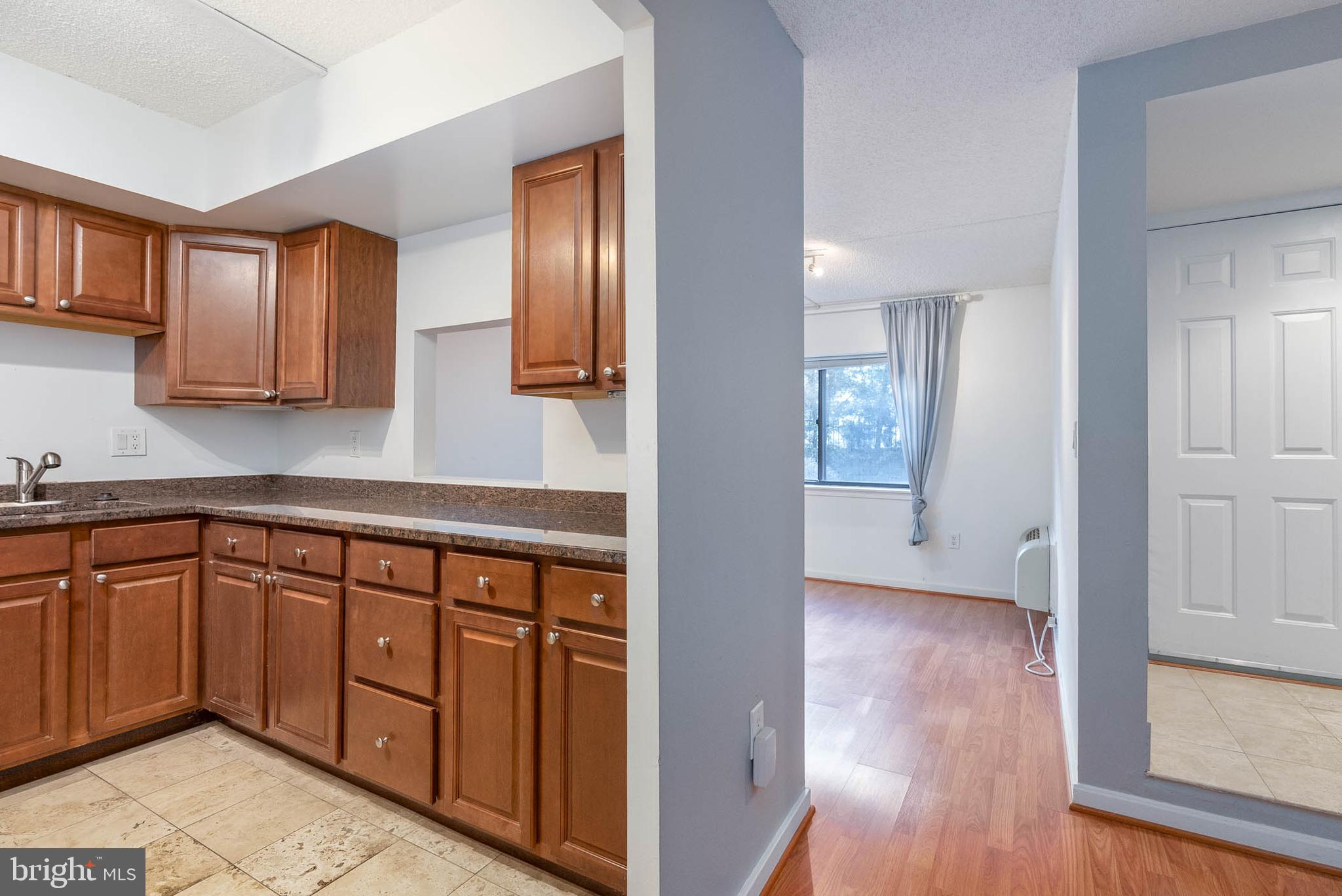 200-10 Lombard St #Gu6