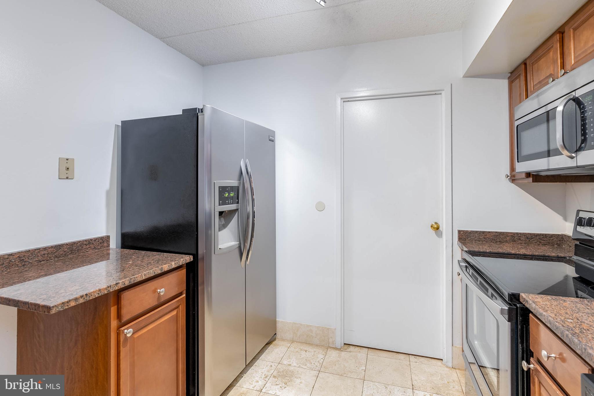 200-10 Lombard St #Gu6