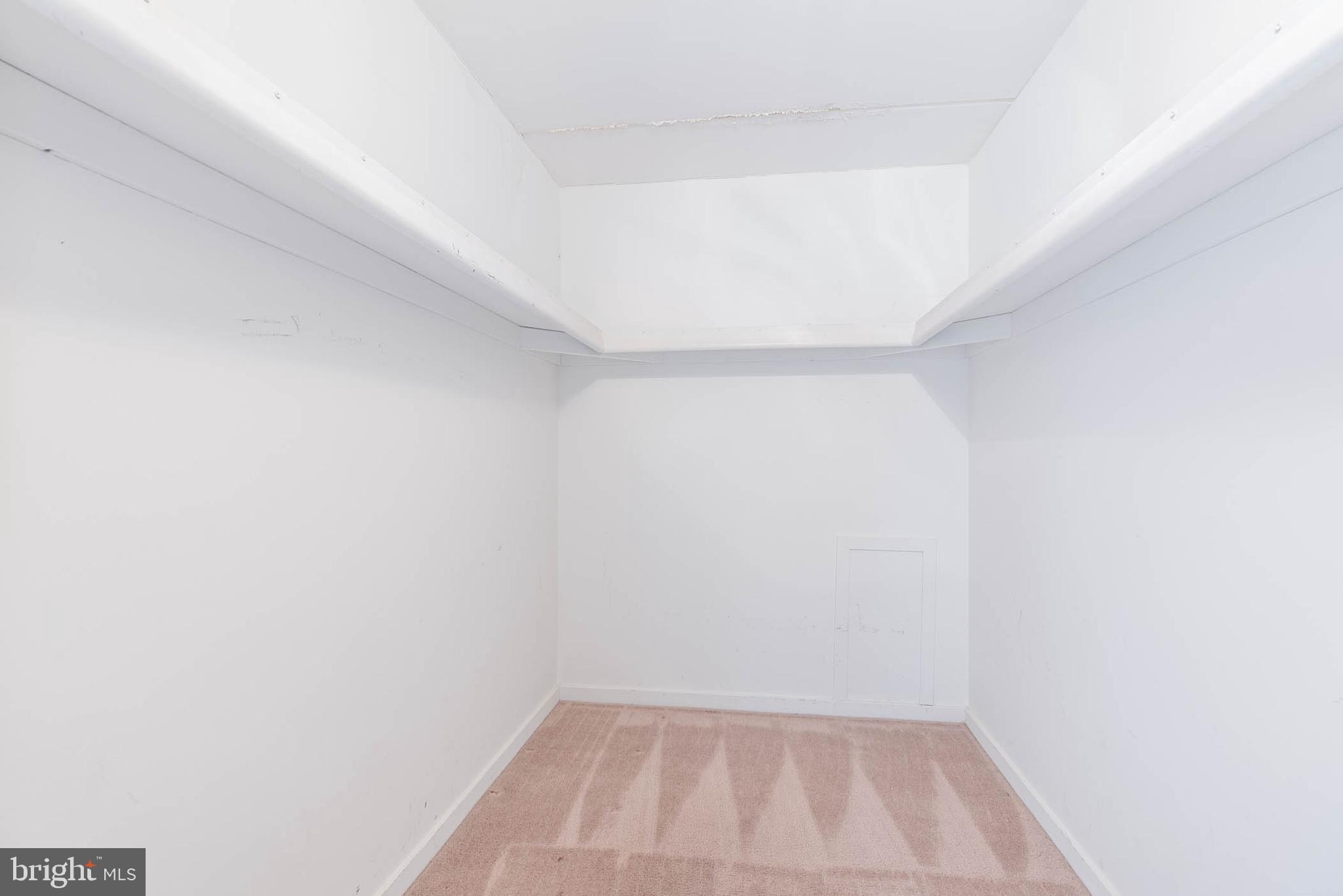 200-10 Lombard St #Gu6