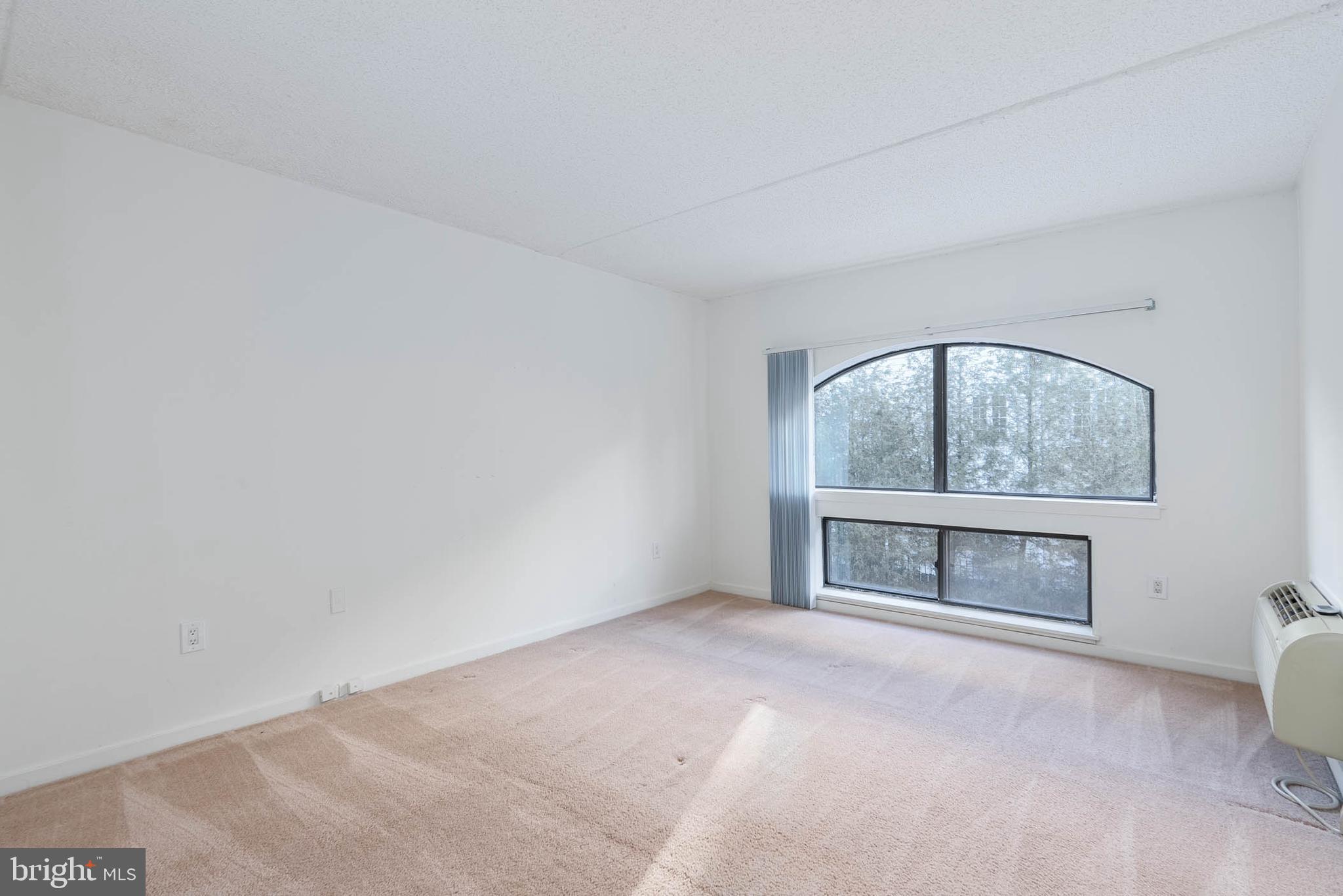 200-10 Lombard St #Gu6