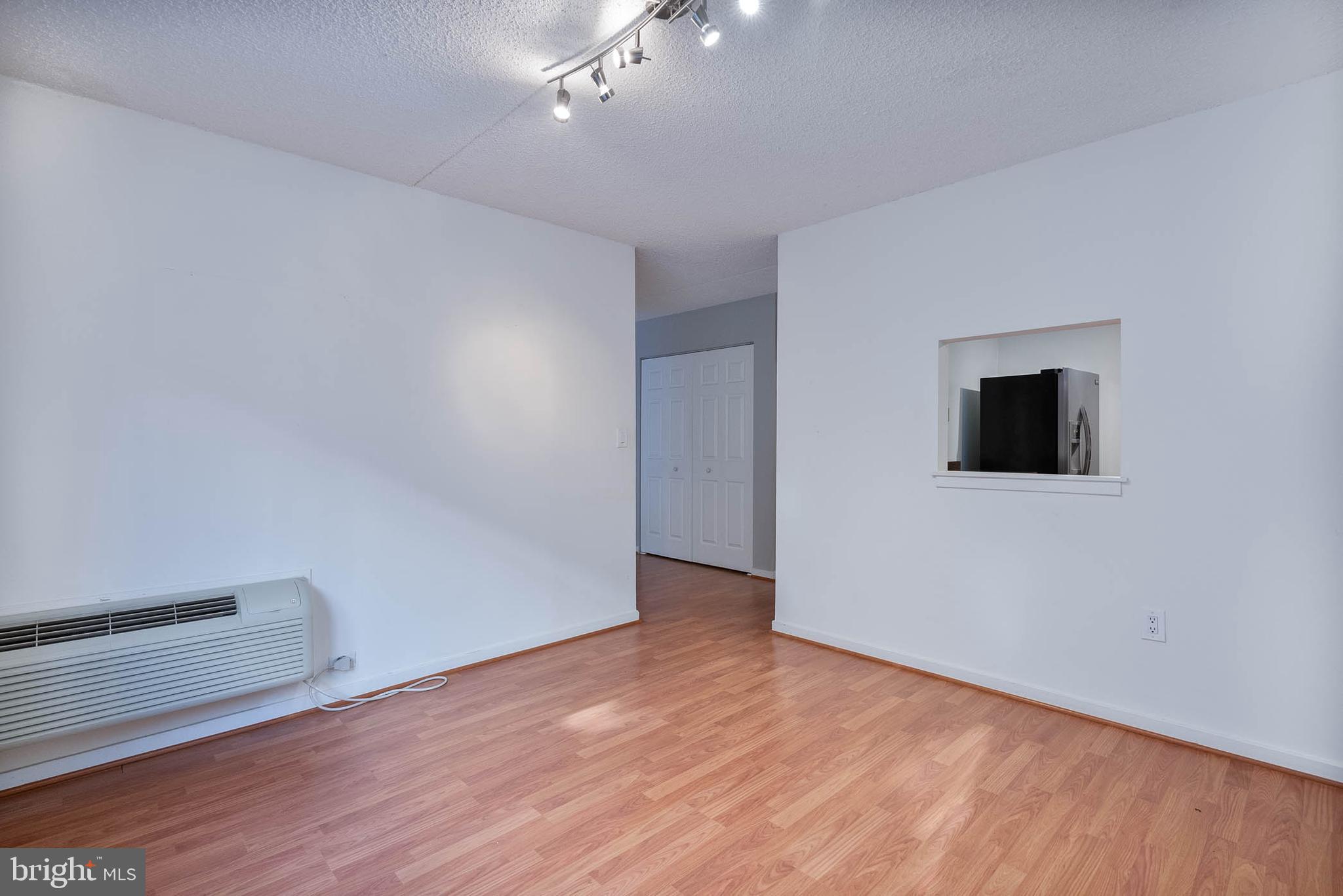 200-10 Lombard St #Gu6