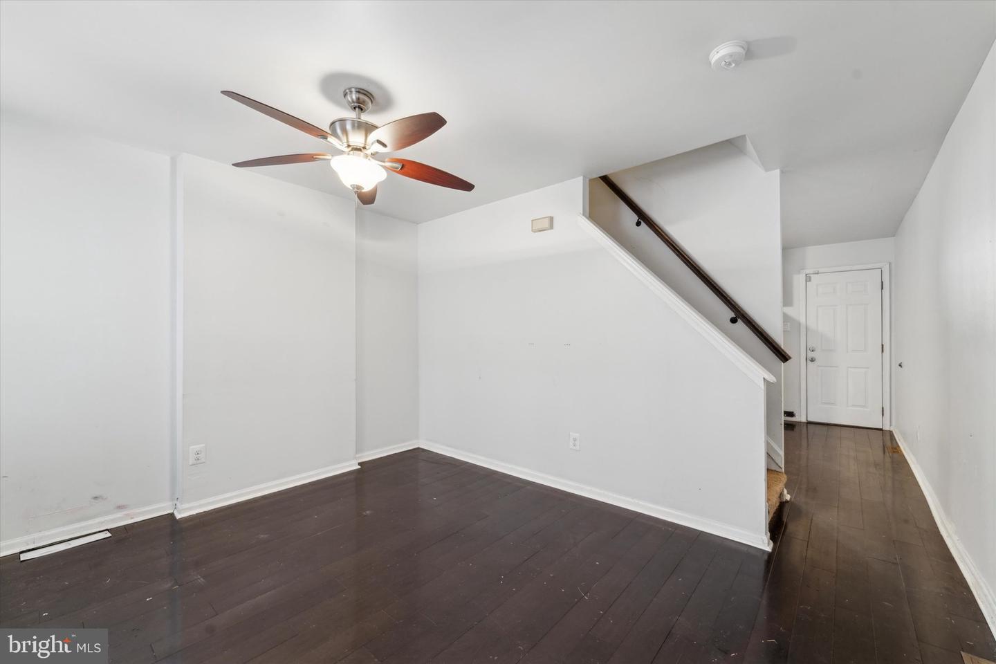 1745 W Thompson St