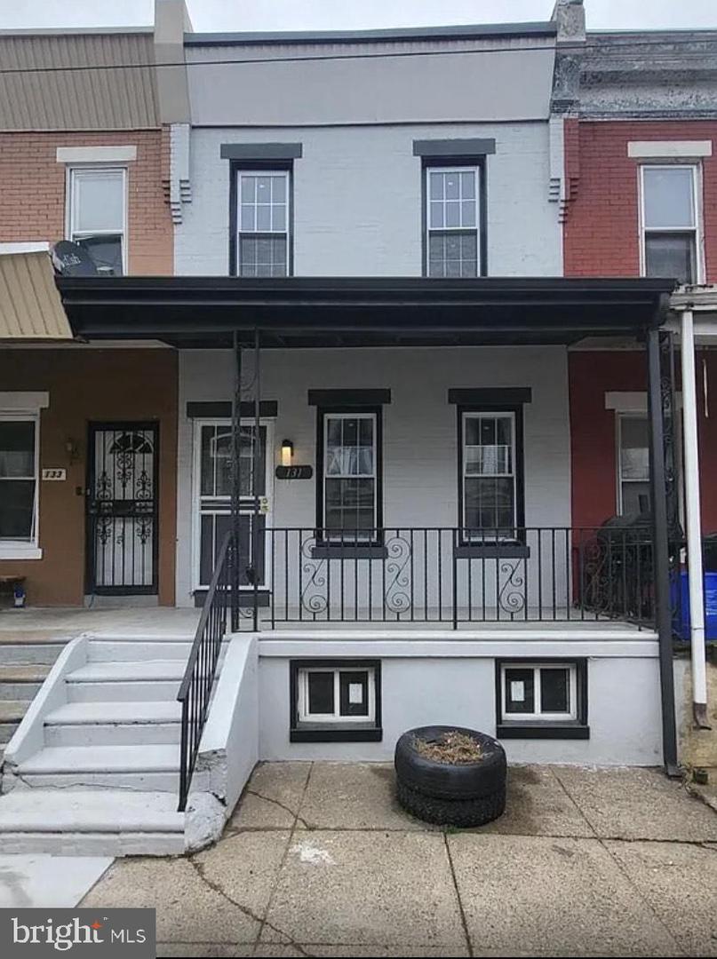 131 N HOBART ST