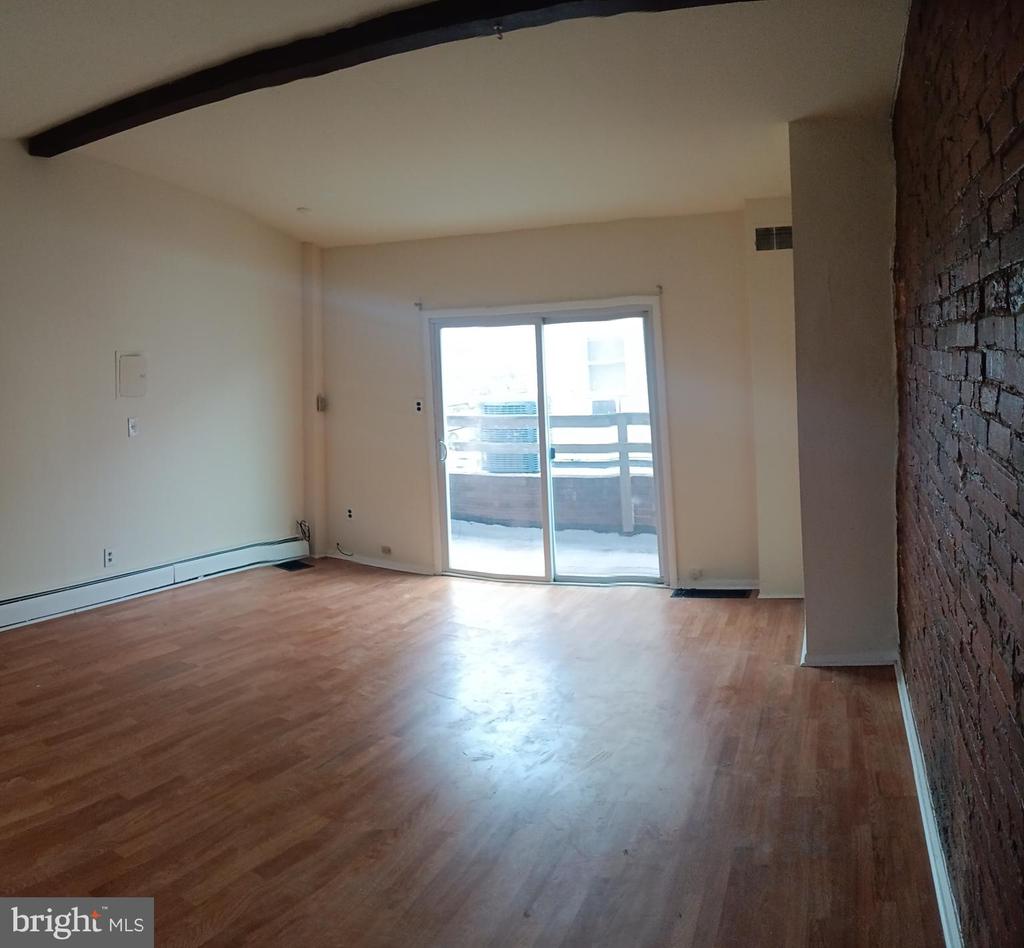 2301 S BANCROFT ST #2E