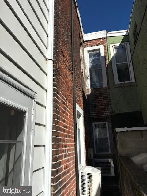534 Fernon St