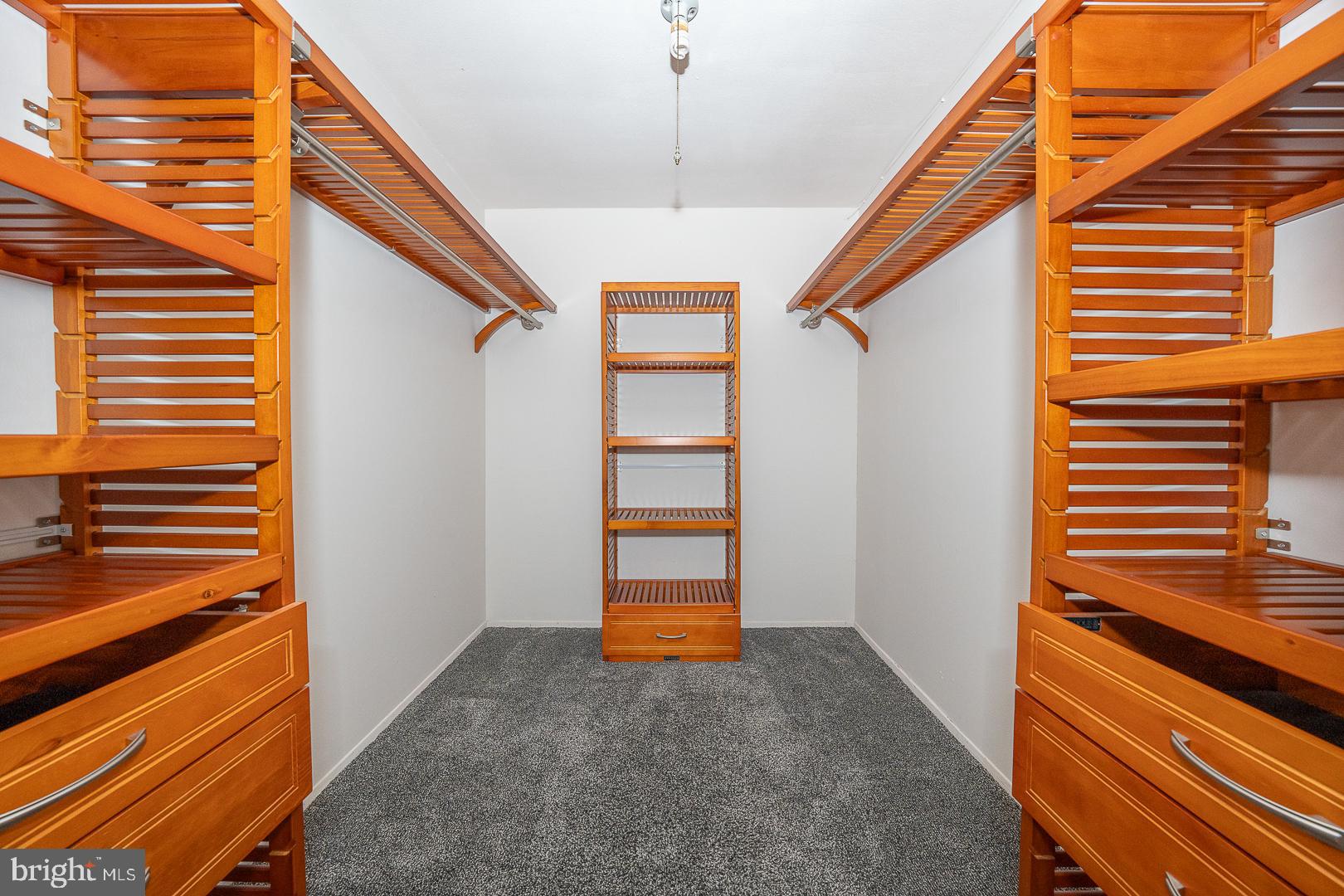 1919 Chestnut St #604