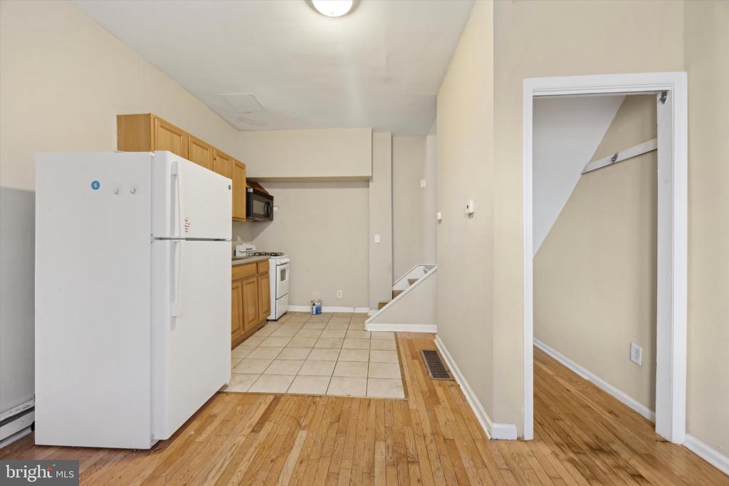 1800 W Montgomery Ave