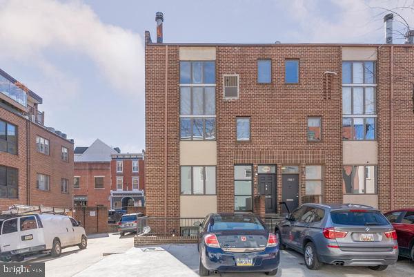 1906 RODMAN ST #B