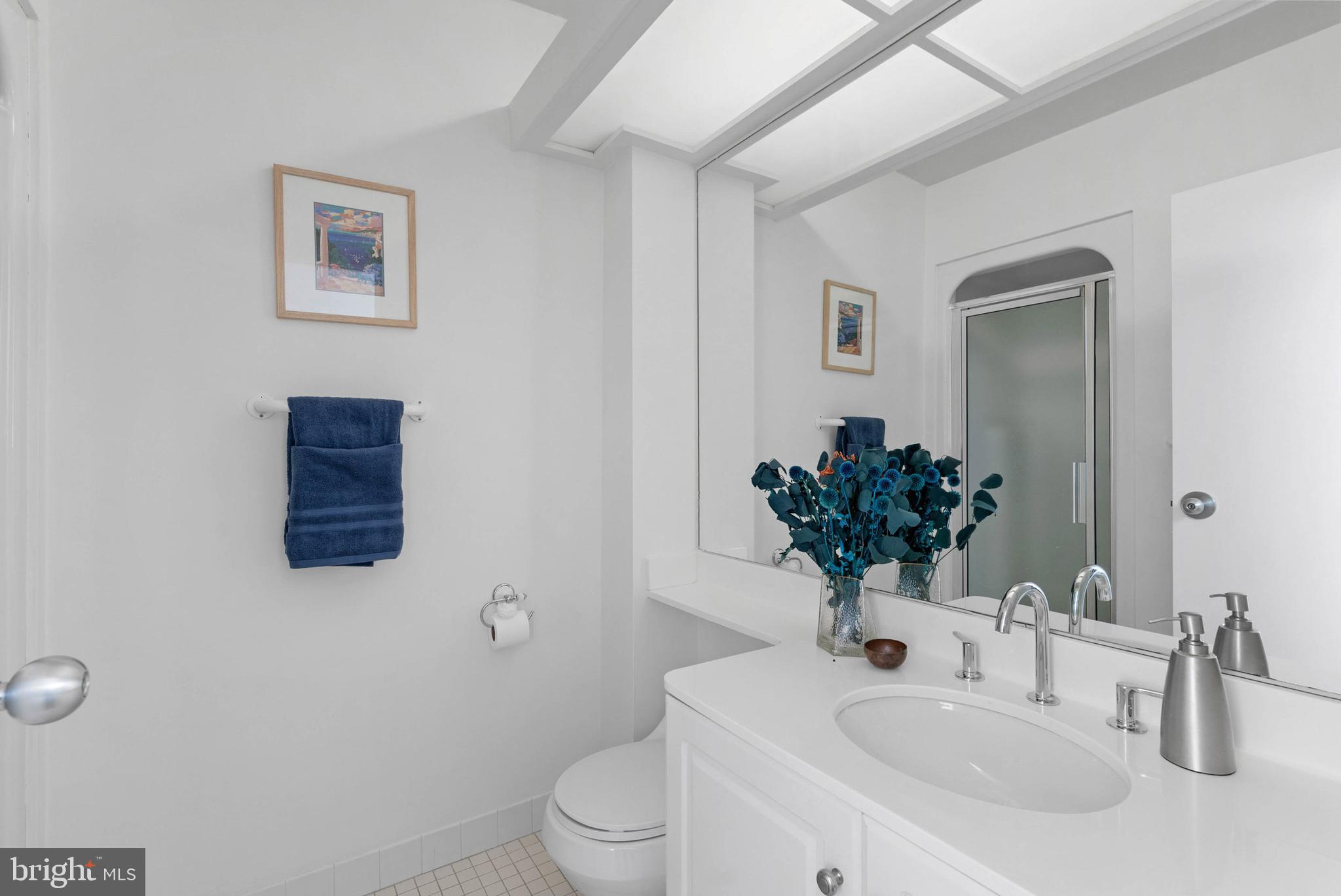 7 N Chris Columbus Blvd #233