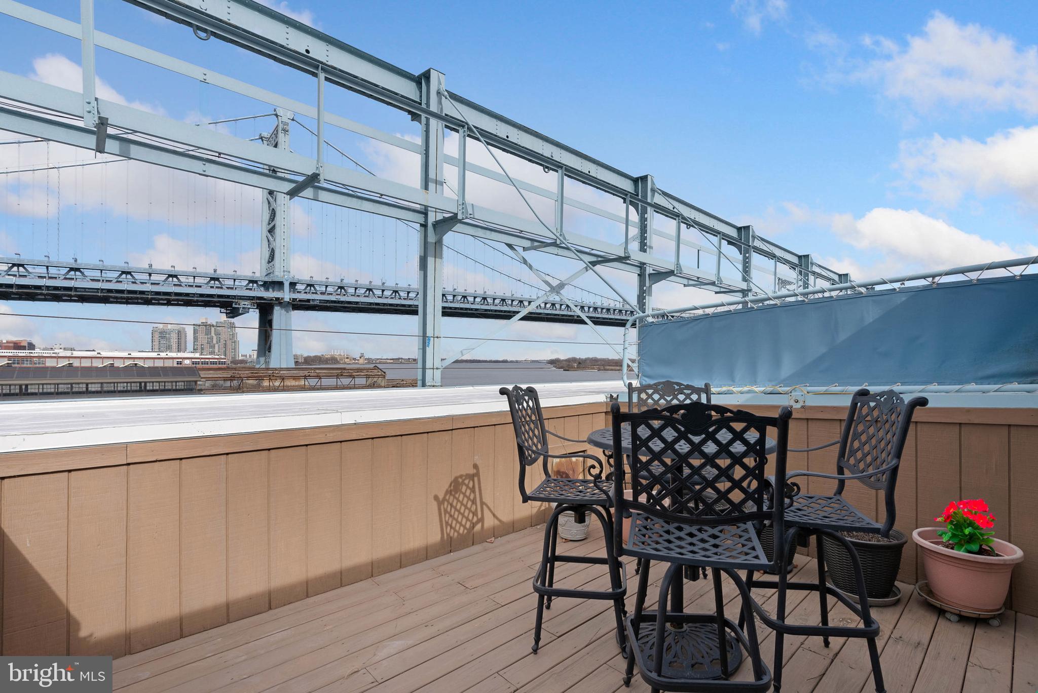 7 N Chris Columbus Blvd #233