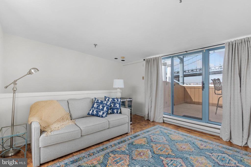 7 N Chris Columbus Blvd #233
