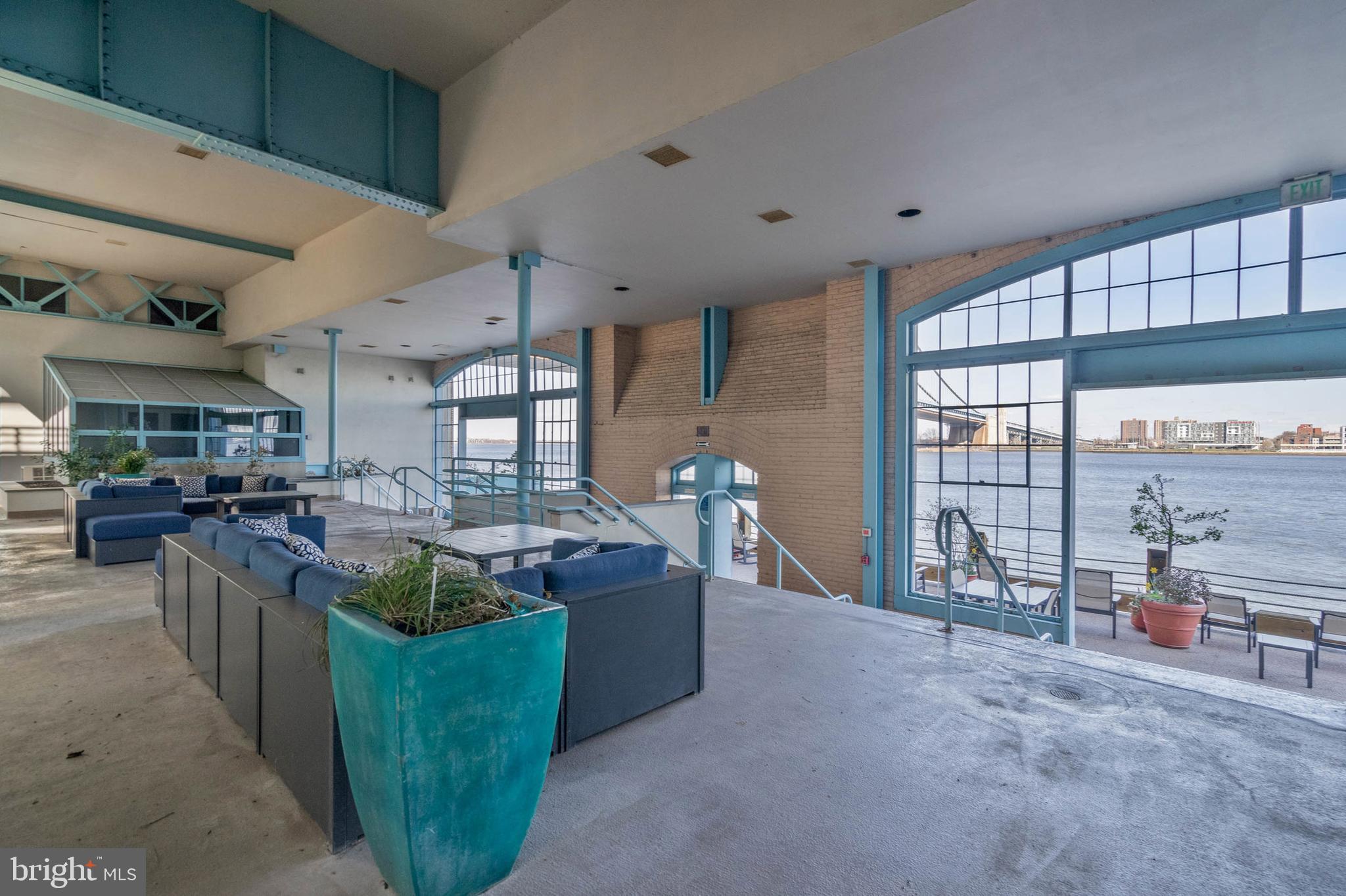 7 N Chris Columbus Blvd #233