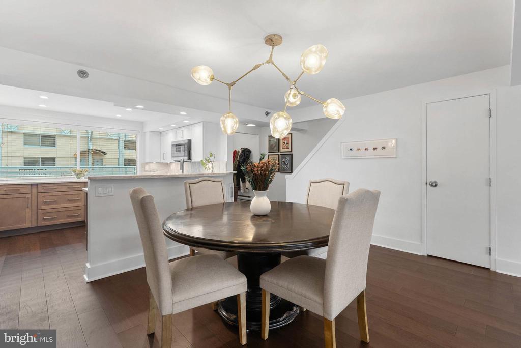 7 N Chris Columbus Blvd #233