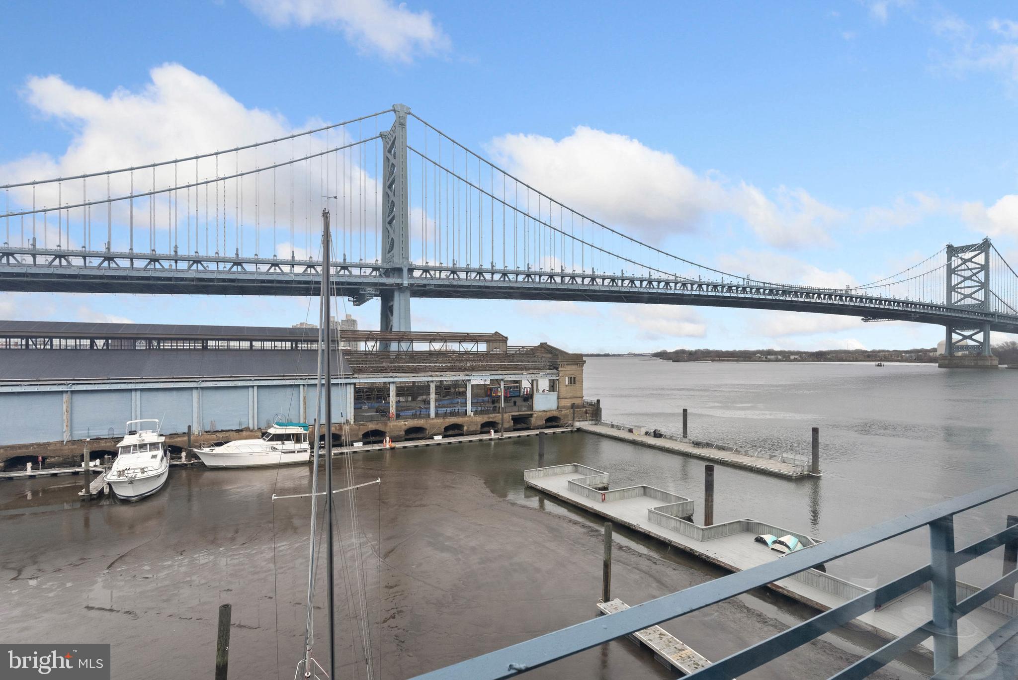 7 N Chris Columbus Blvd #233