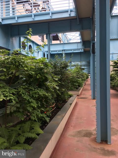 7 N Chris Columbus Blvd #233