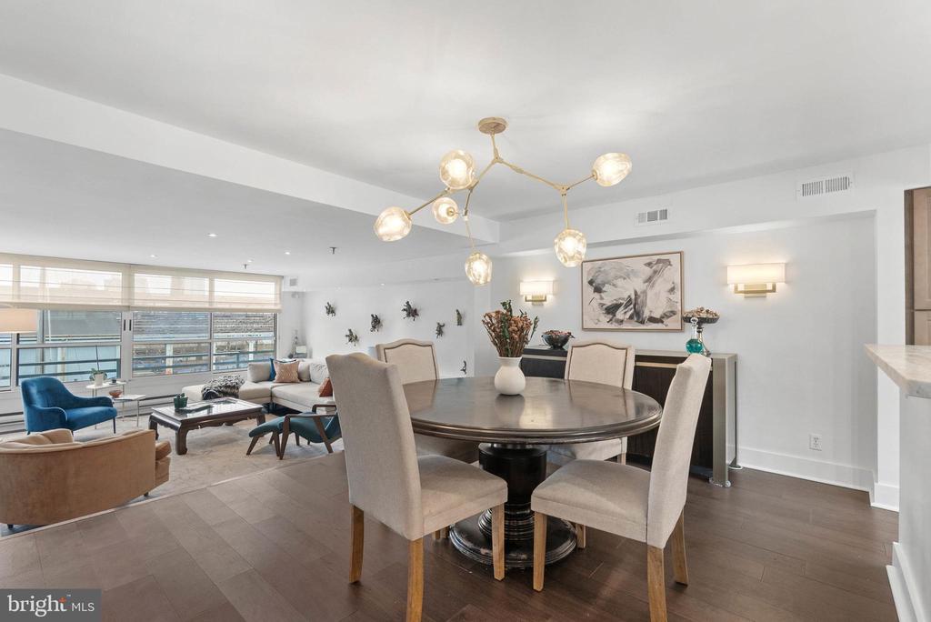 7 N Chris Columbus Blvd #233