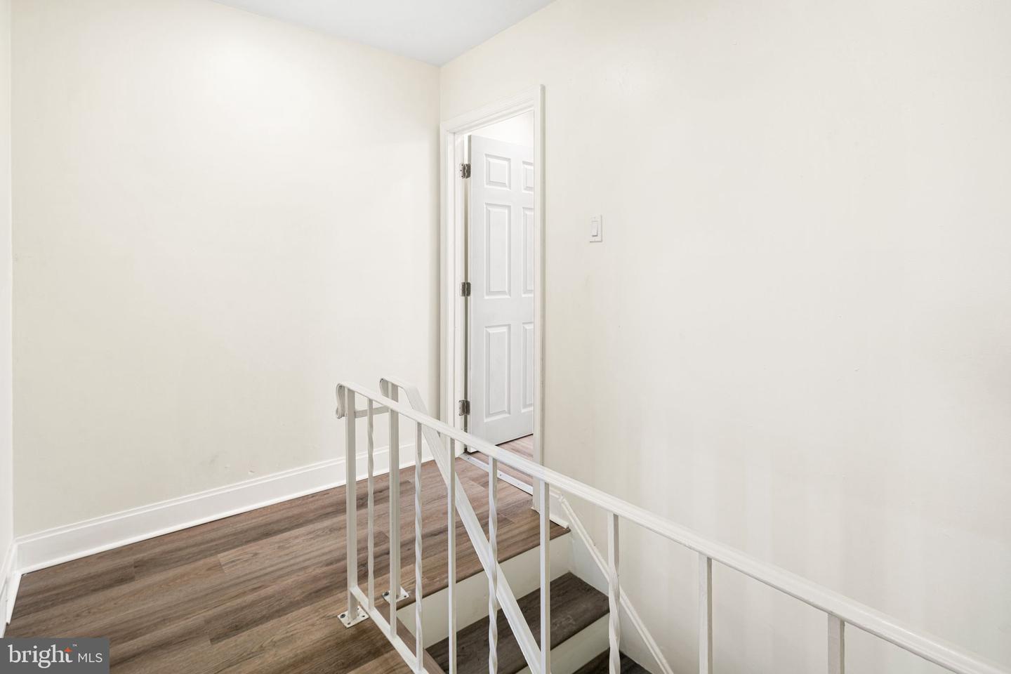 882 N 48th St