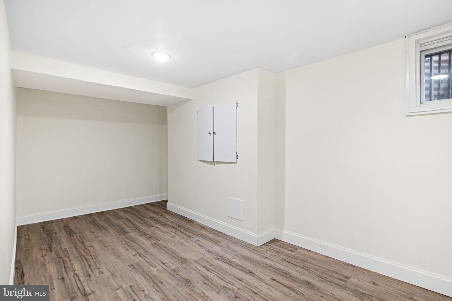 882 N 48th St