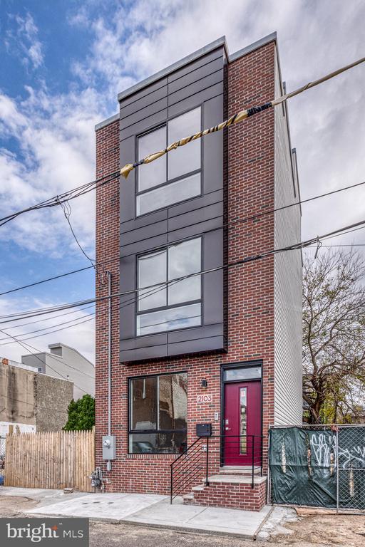 2103 N Philip St