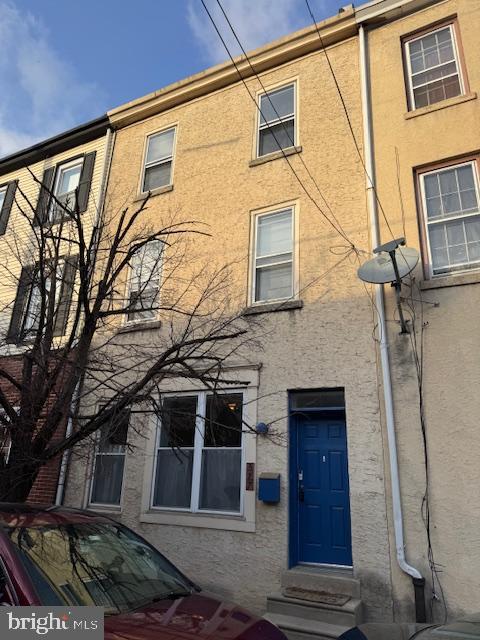 327 Poplar St