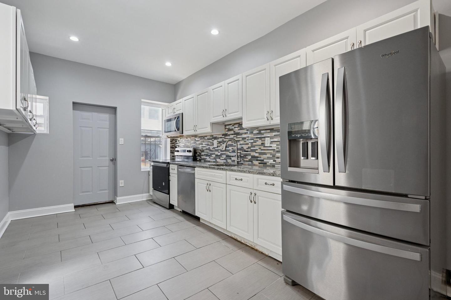 34 N 54th St