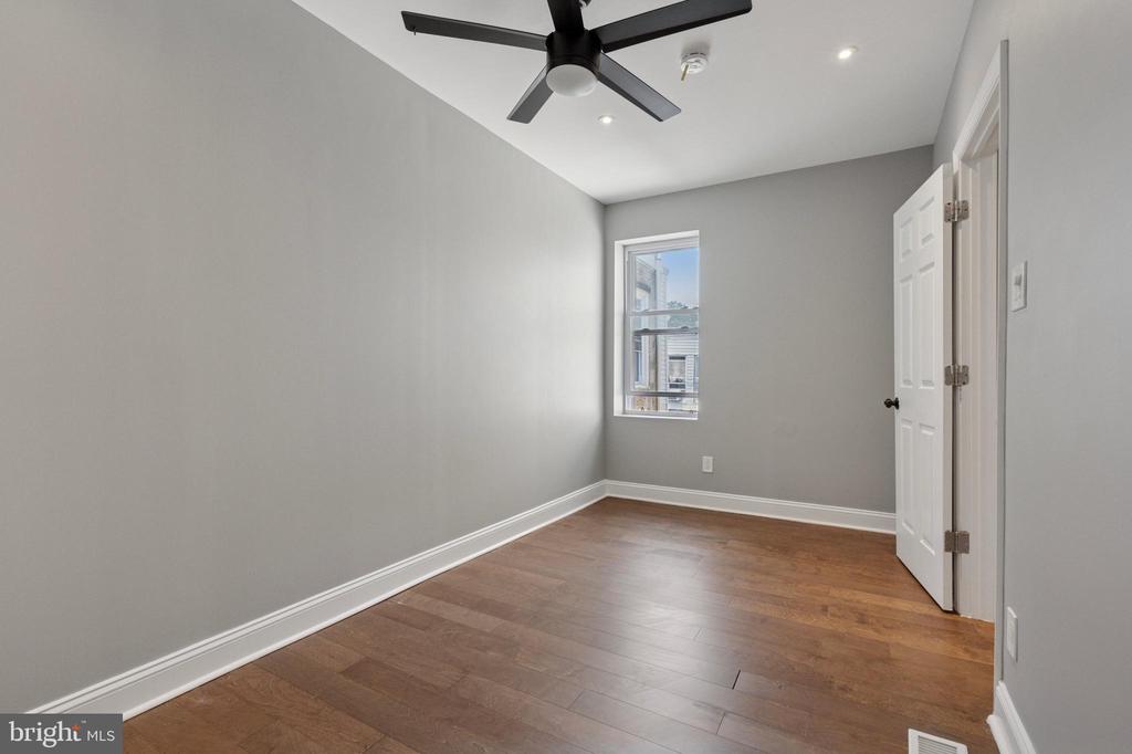 34 N 54th St