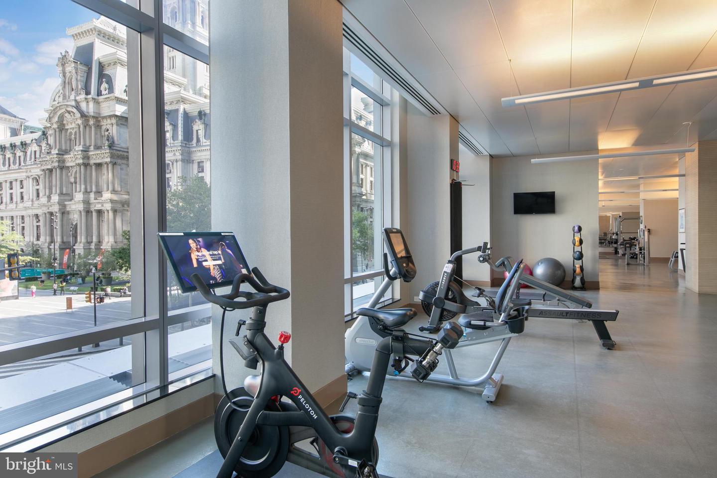 1414 S Penn Sq #10a