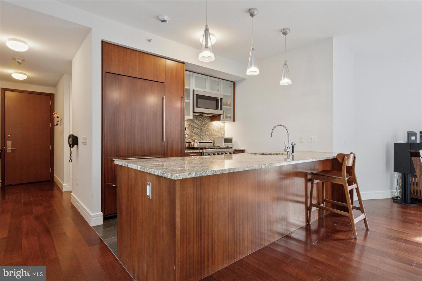 1414 S Penn Sq #10a