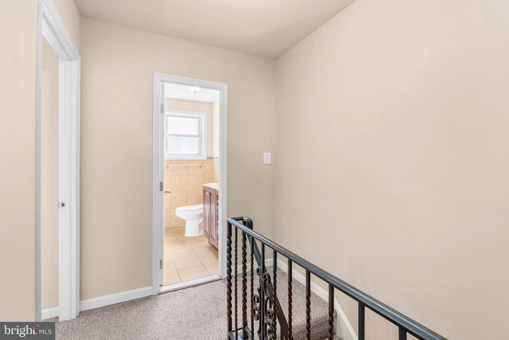 1839 E PASSYUNK AVE #2ND FLR