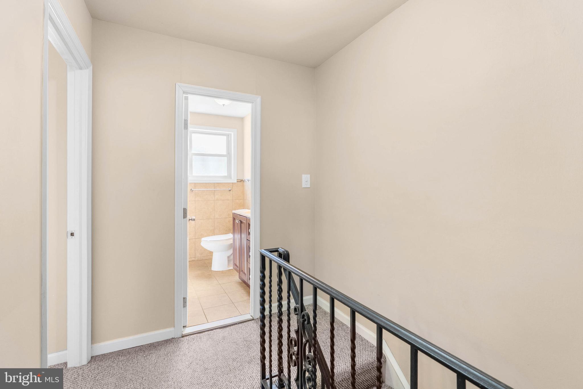 1839 E PASSYUNK AVE #2ND FLR