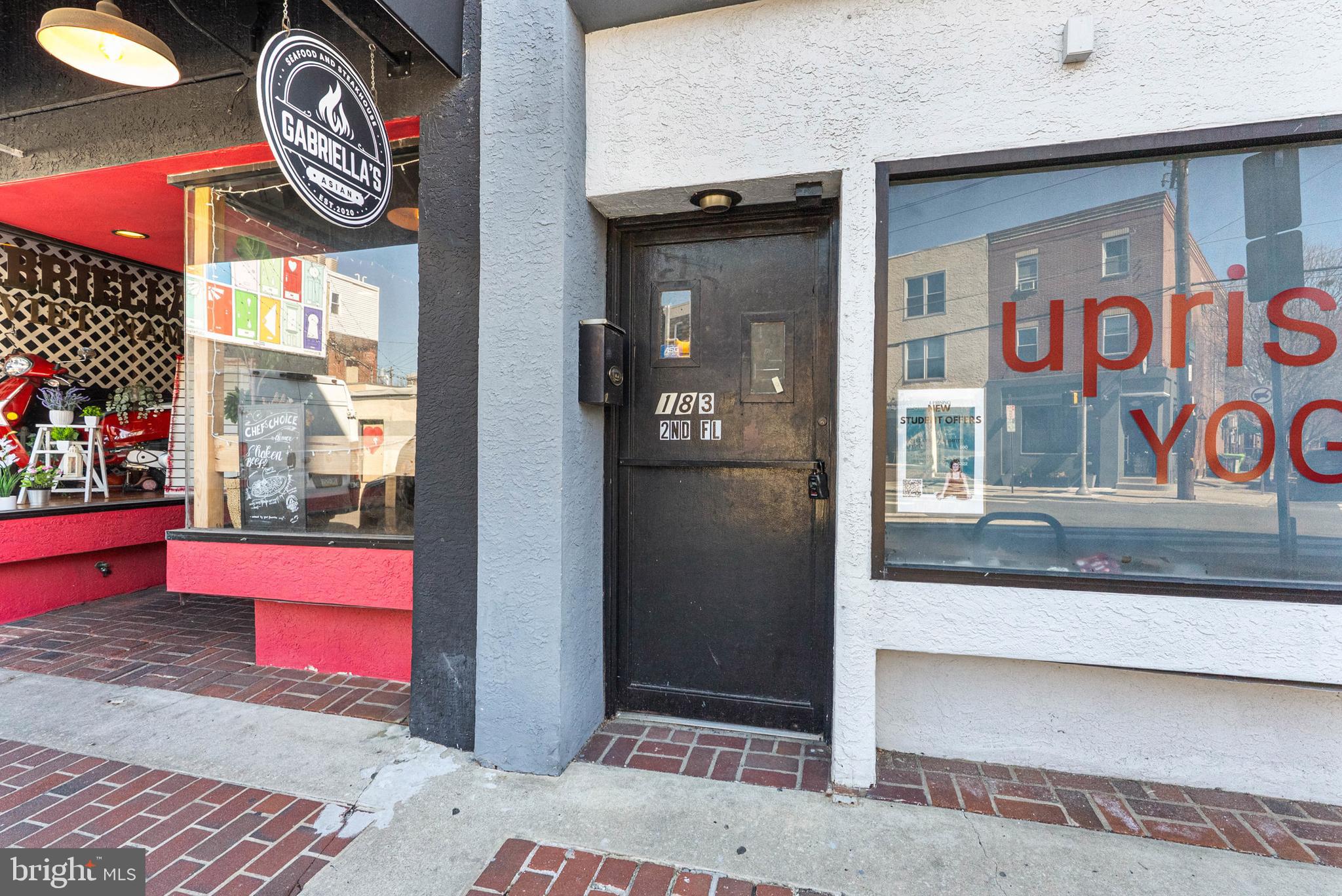 1839 E PASSYUNK AVE #2ND FLR