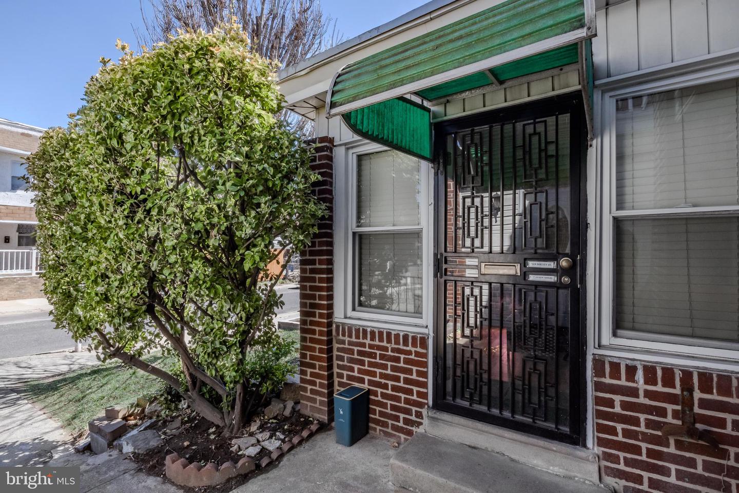2524 S Massey St