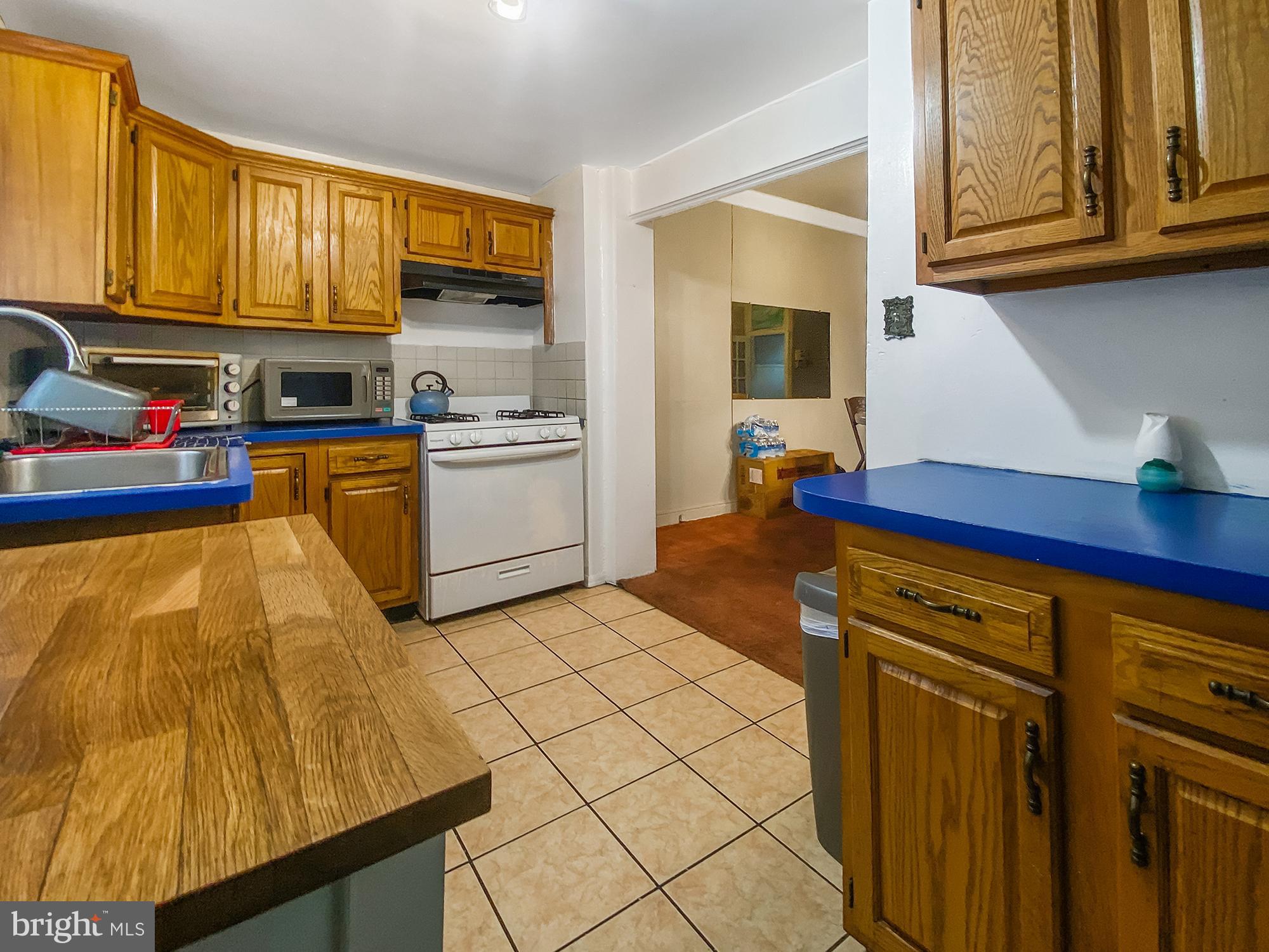 1121 Kimball St