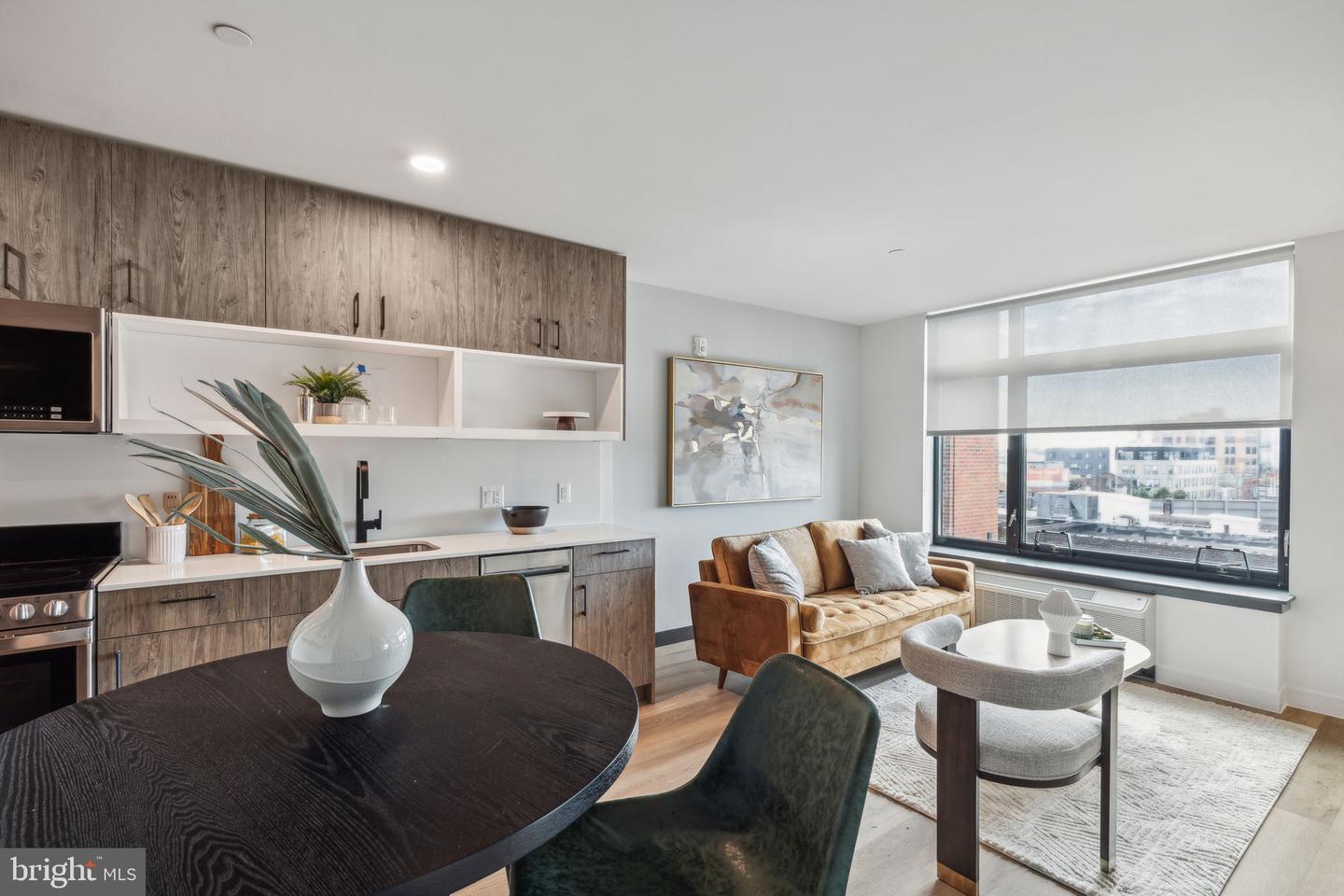 1122 FRANKFORD AVE #418