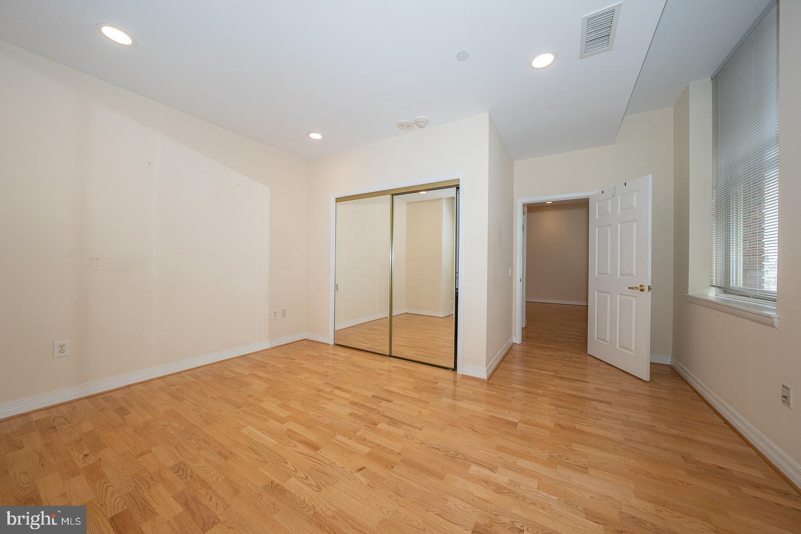 1600-18 Arch St #1116