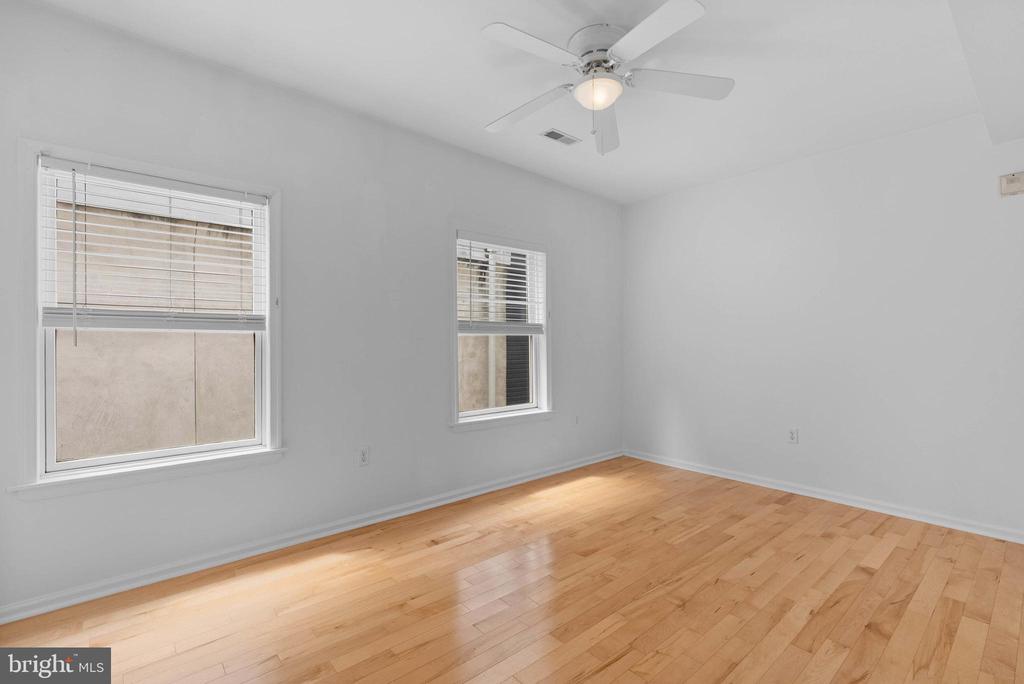 1509 Christian St #3