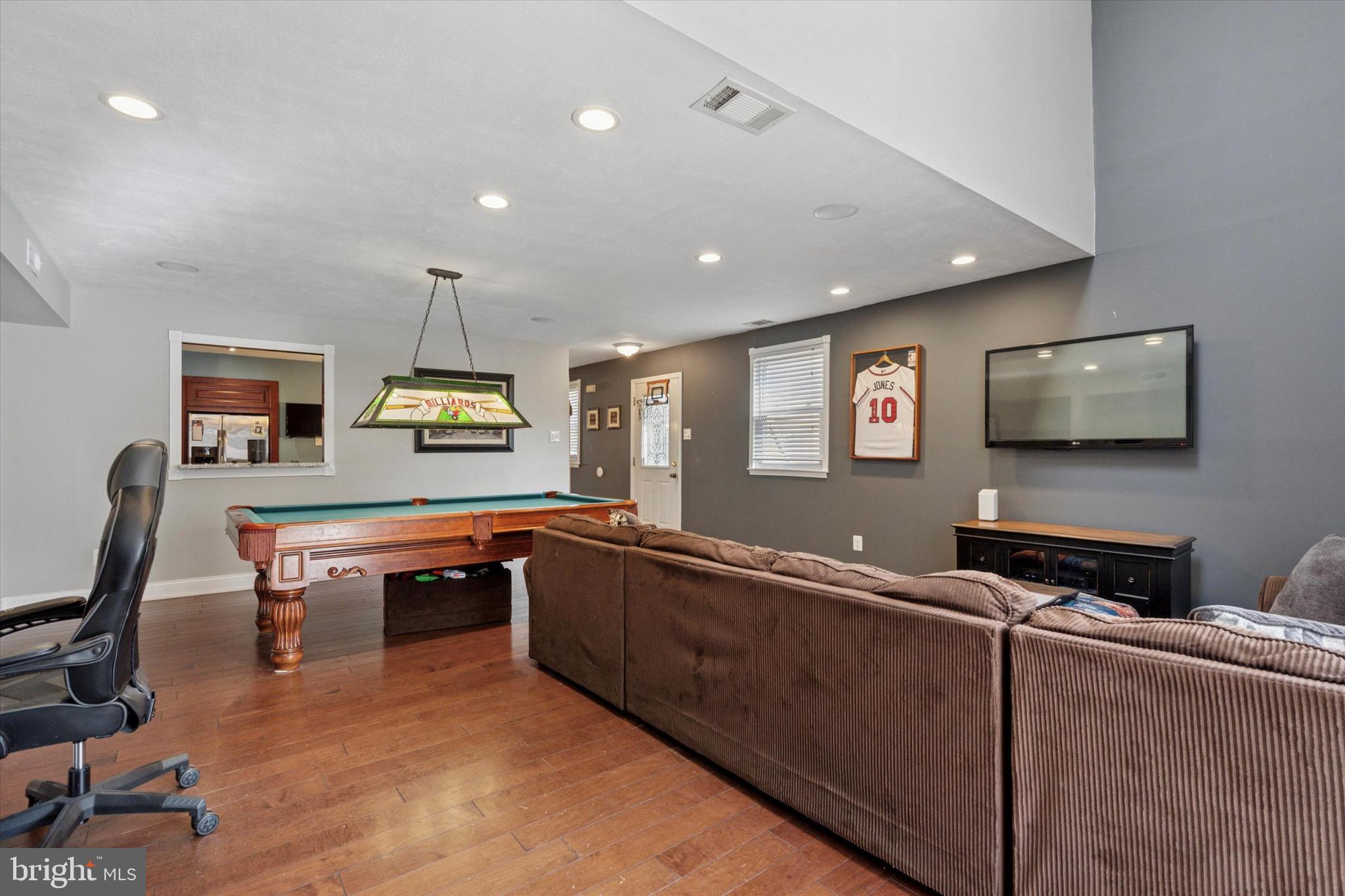 10223 Murty Ln