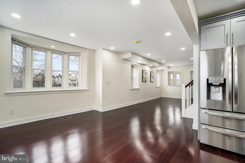 801 Marlyn Rd