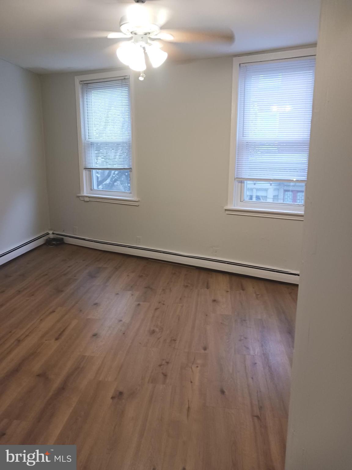 920 E PASSYUNK AVE #2