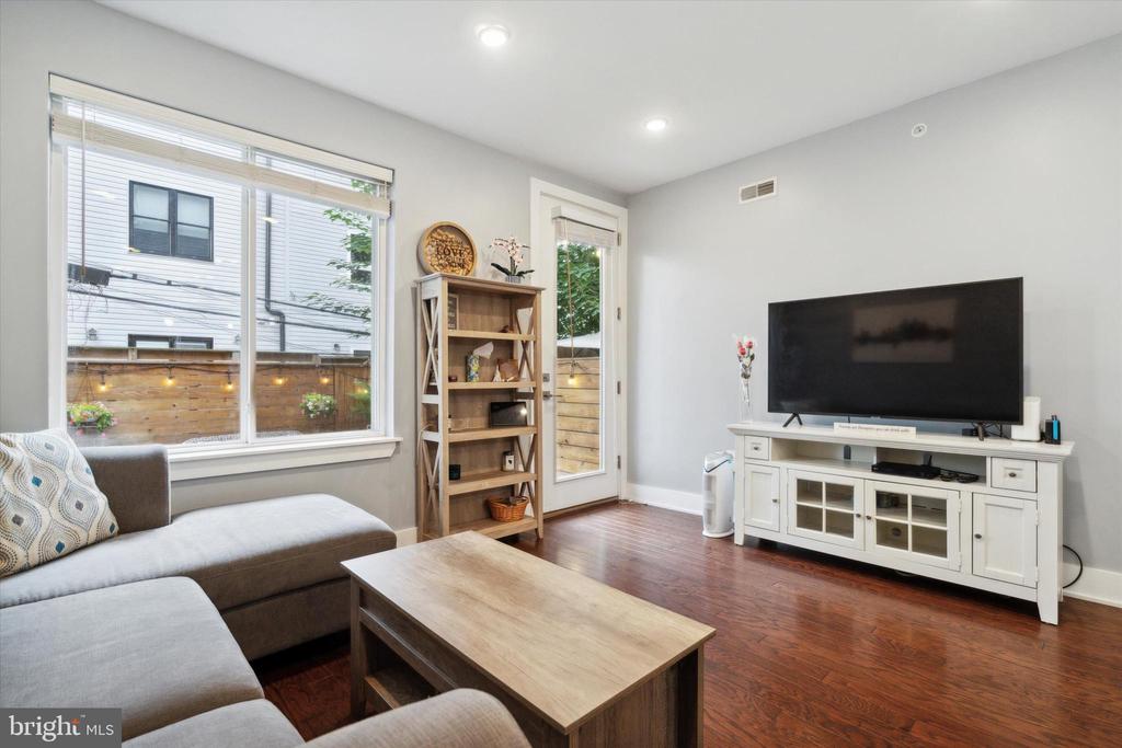 2616 Federal St #1