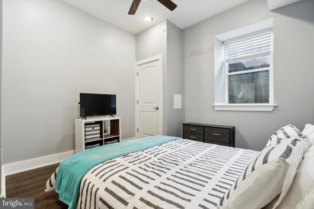 2616 Federal St #1