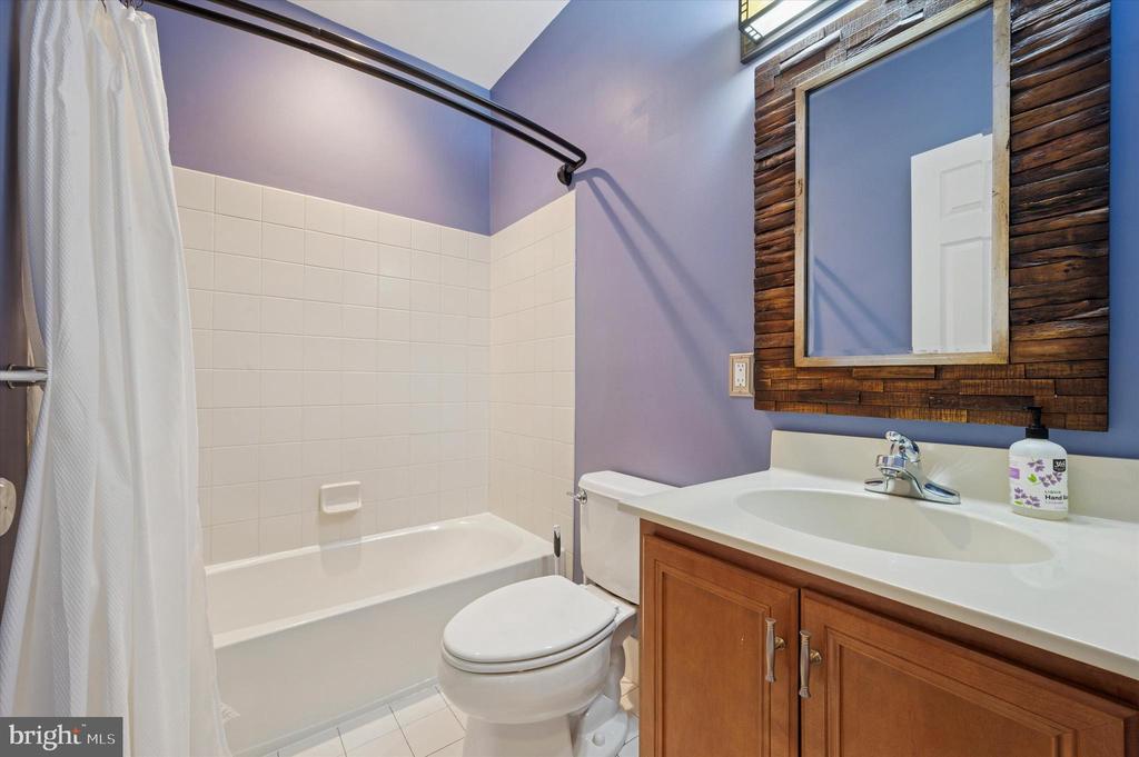 7 BREWERYTOWN CT