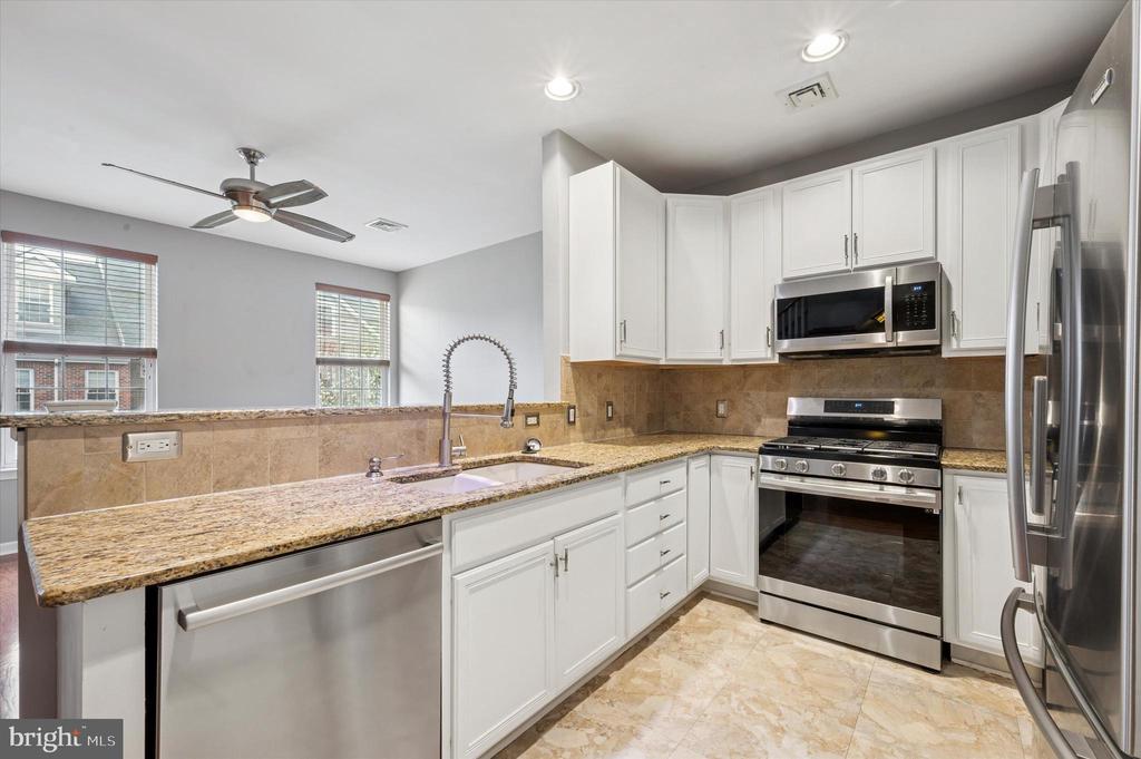 7 BREWERYTOWN CT