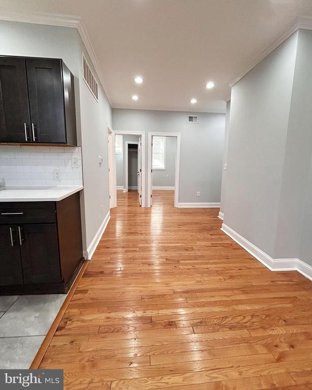 2016 N 57TH ST